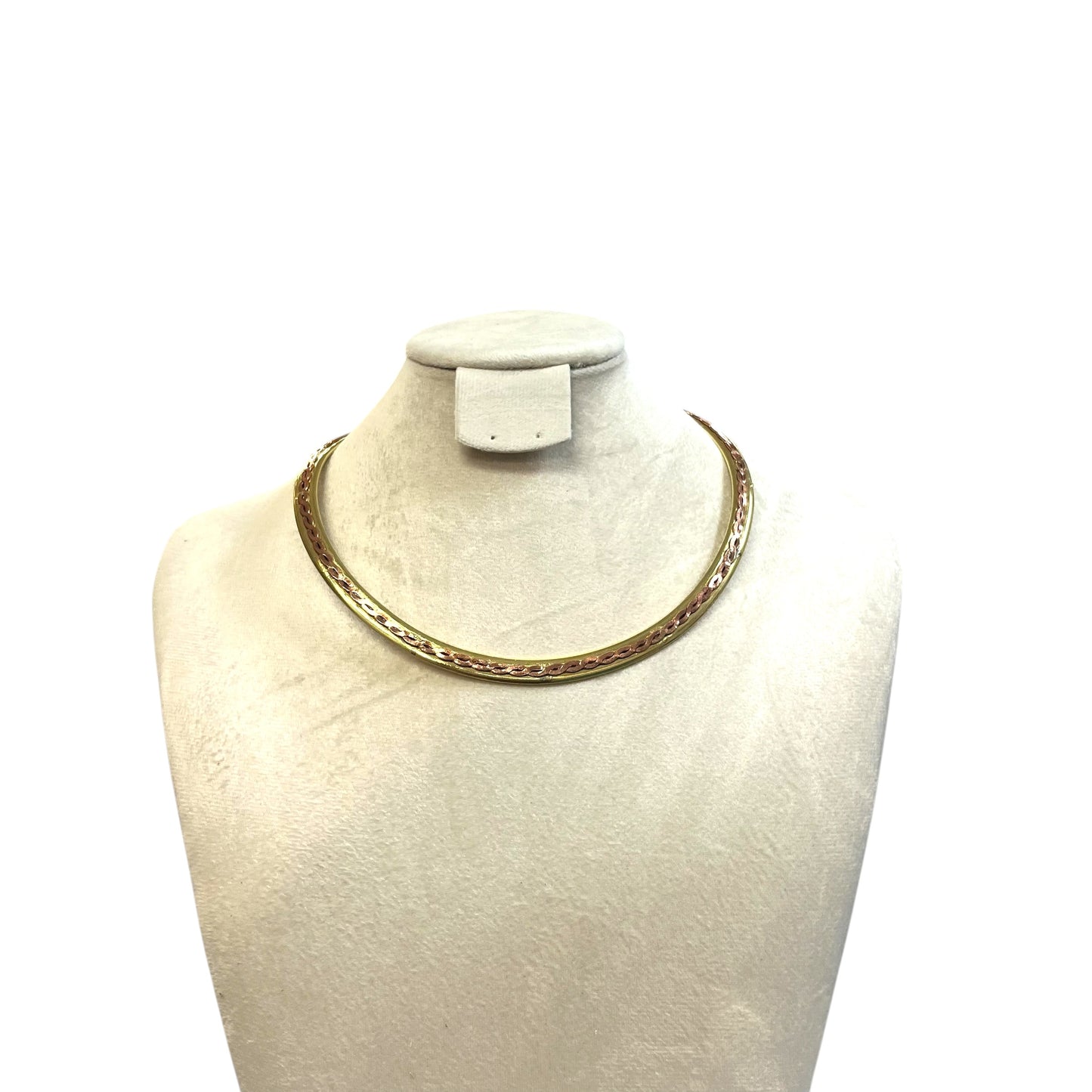 Seren Coil Choker