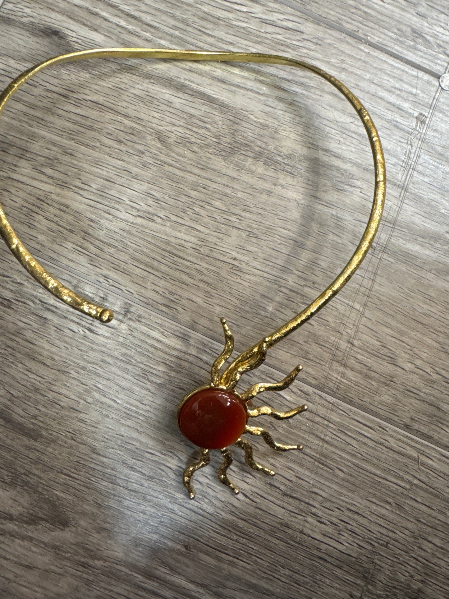 Sun Choker