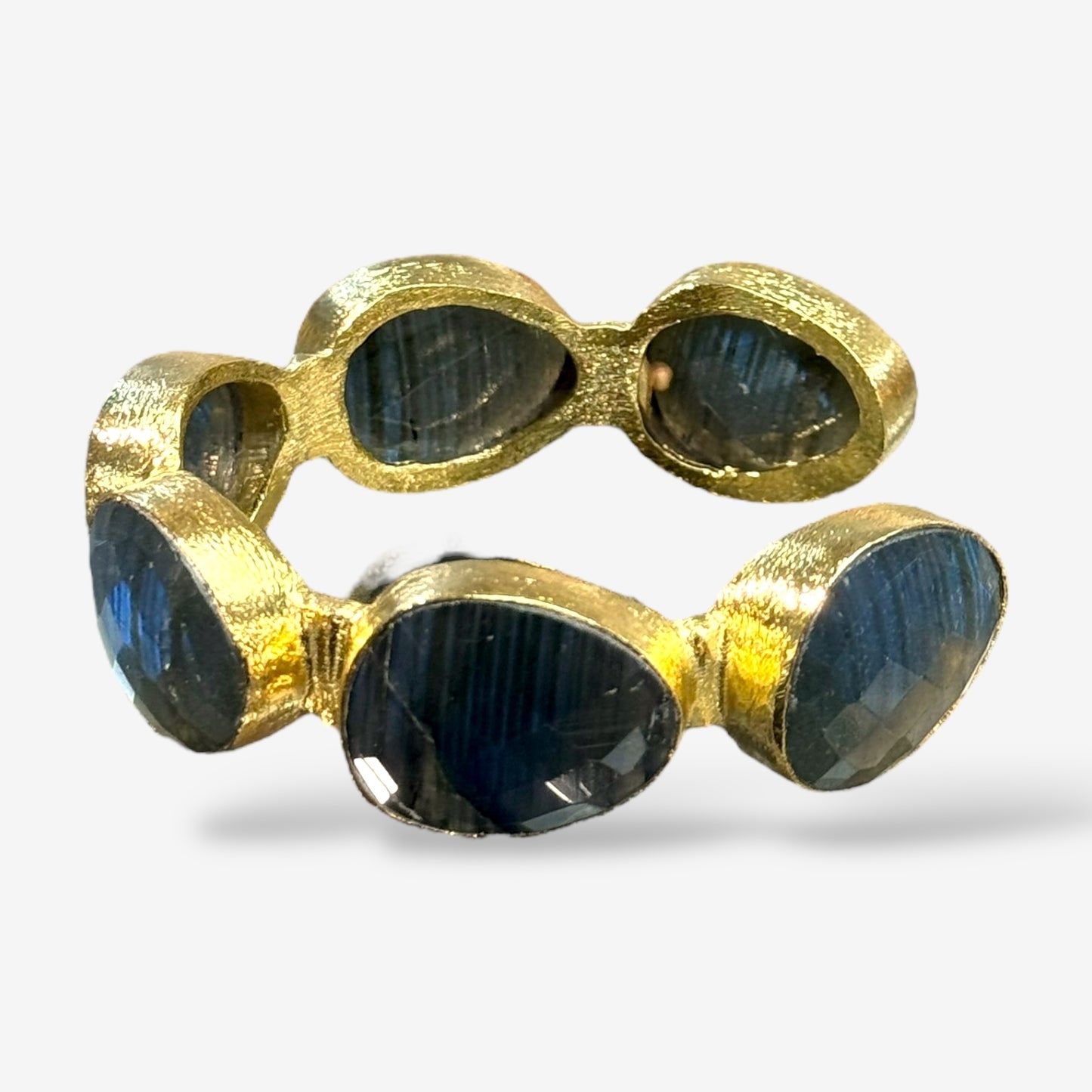 Kara Labrodarite