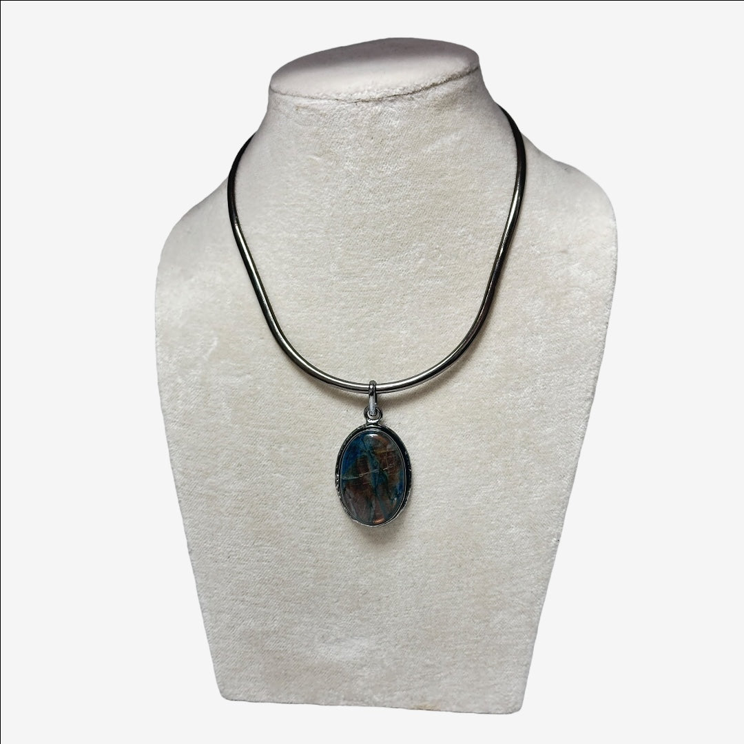 Elena small gunmetal pendant