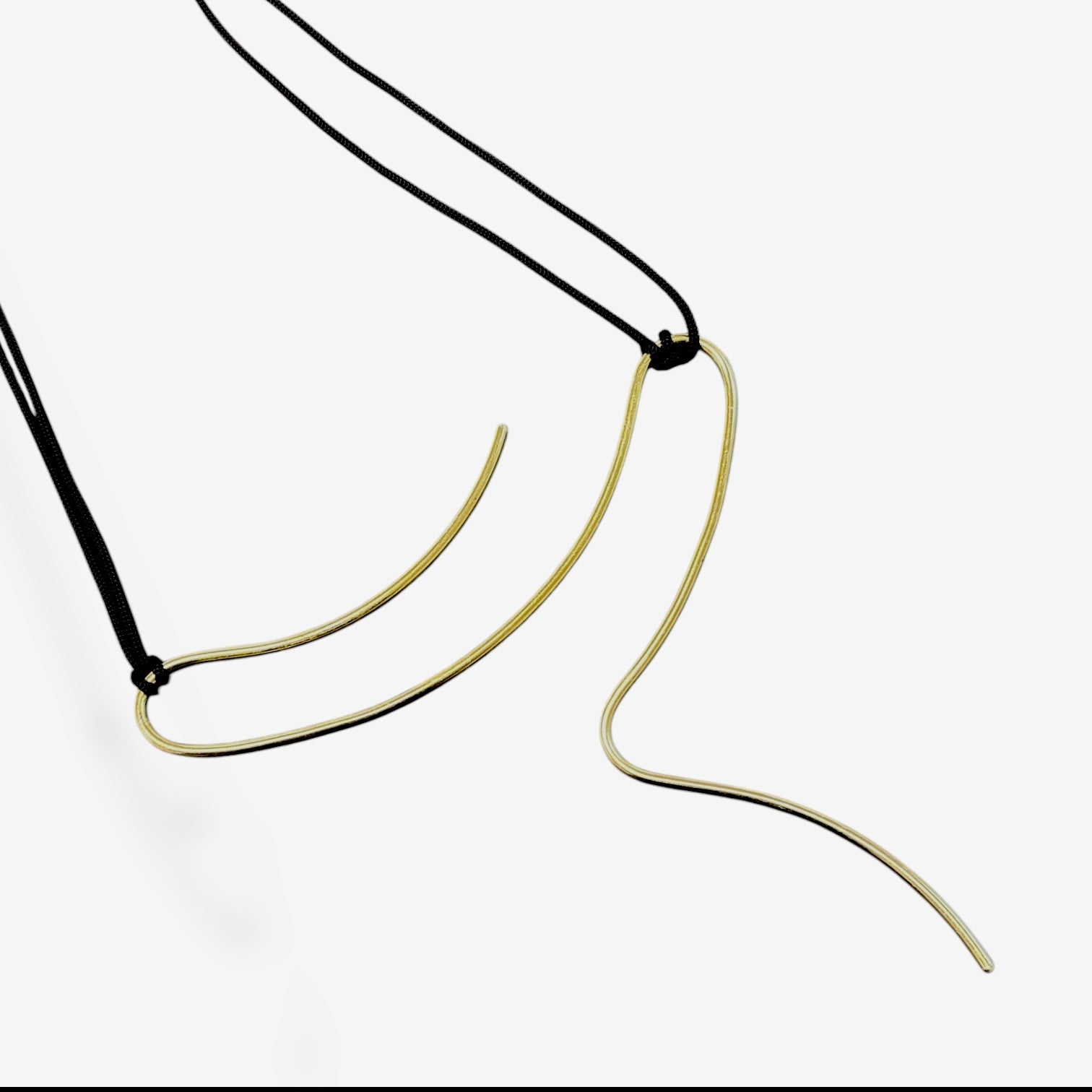 Serpent Curve Choker