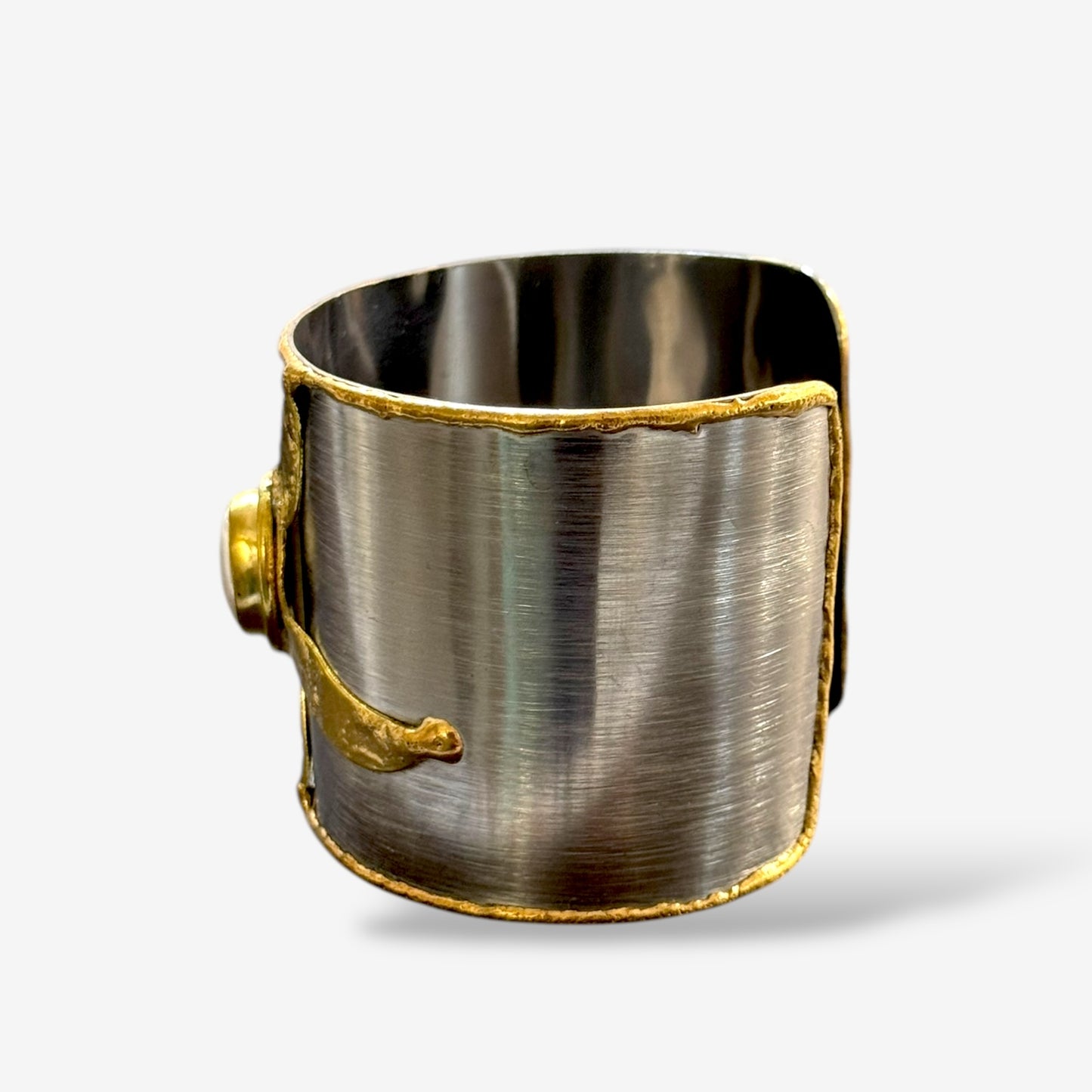Huda Pearl Cuff
