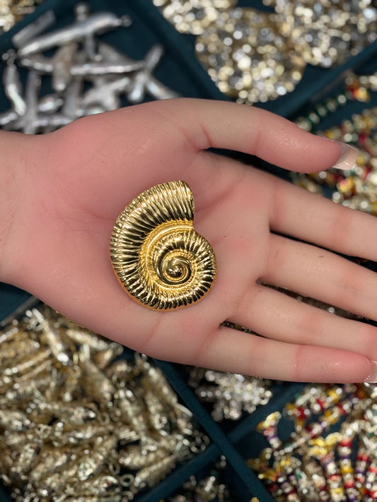 Aurelia Charm