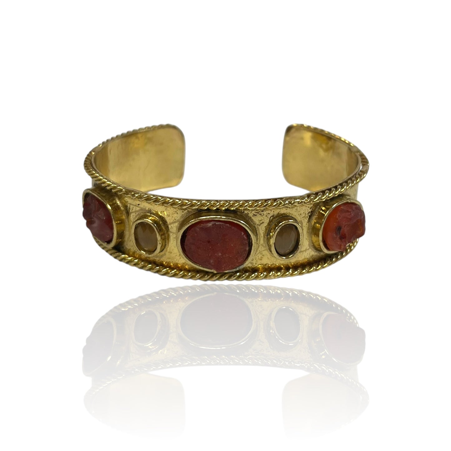 Lilyana Cuff