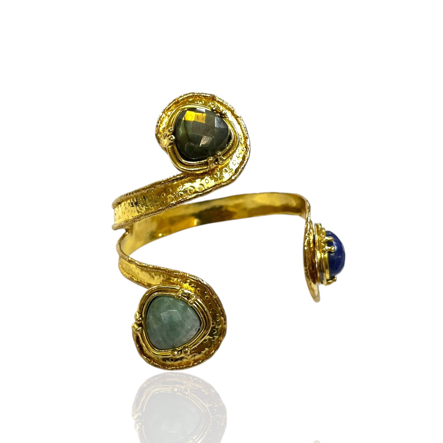 Tina cuff