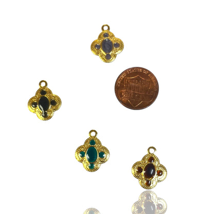 Vintage clover Charm
