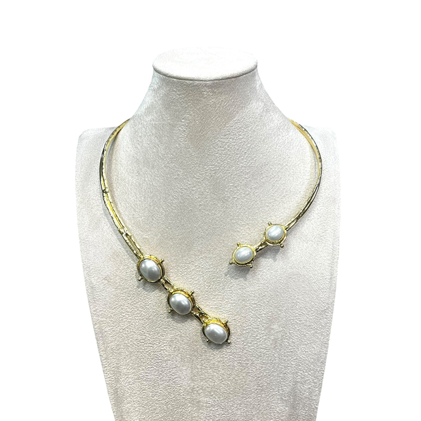 Chloe Choker