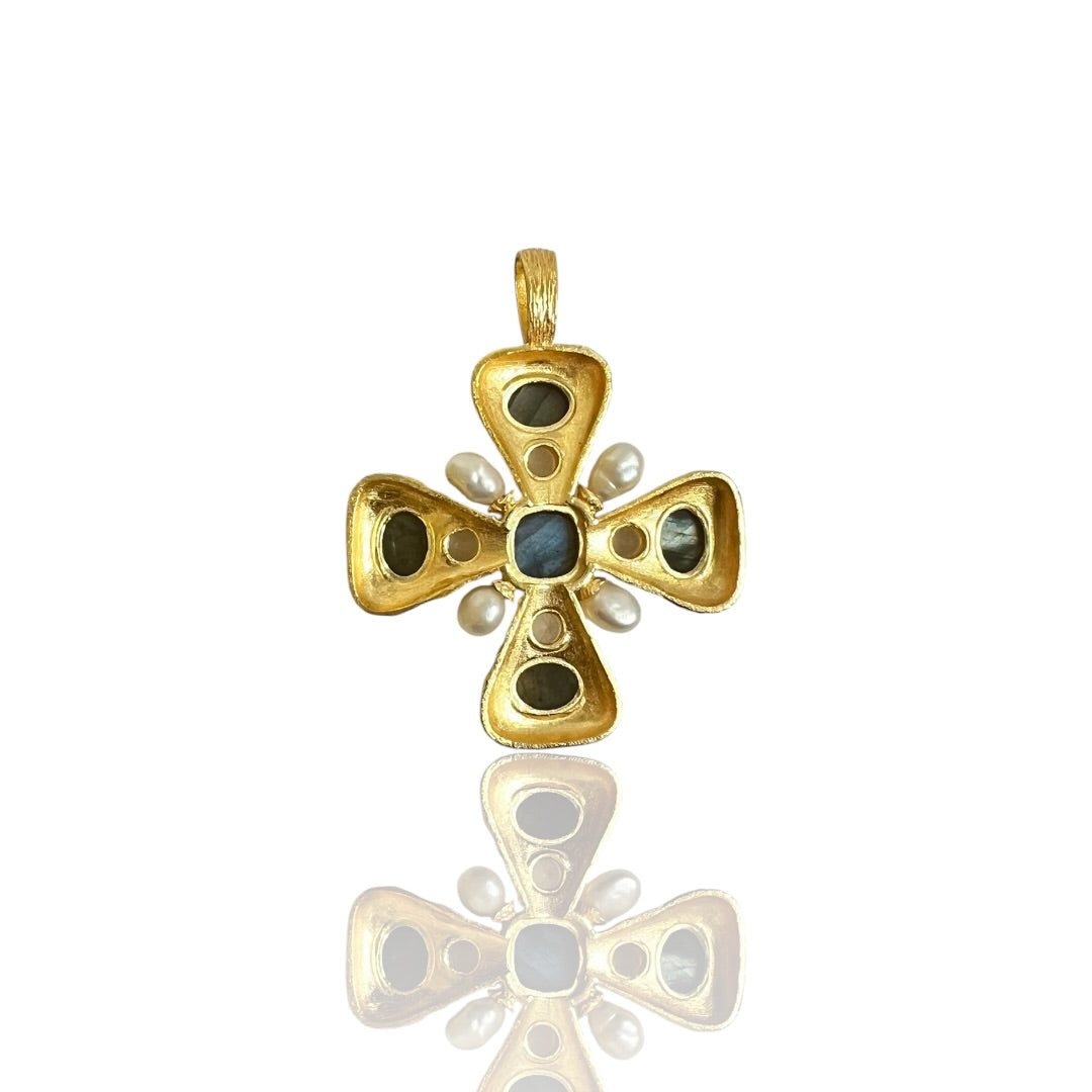 Elle Pendant