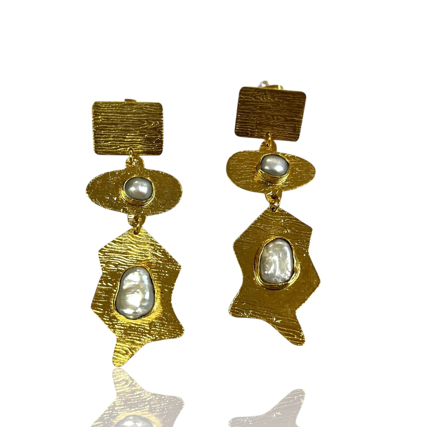 Golden Tide Pearl Earrings