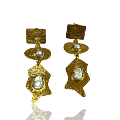 Golden Tide Pearl Earrings