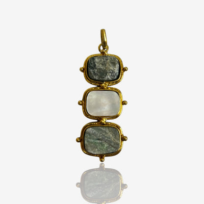 Donna Raw Stone Pendant