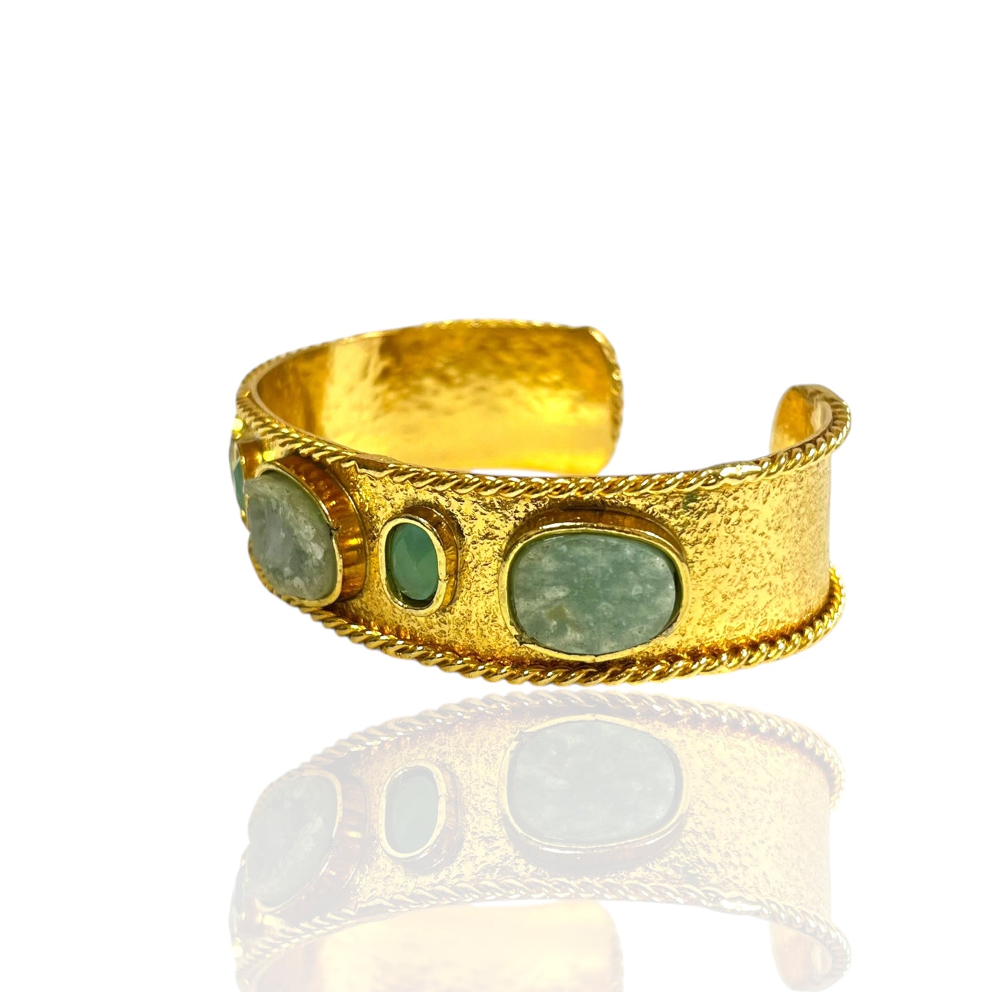 Lilyana Cuff