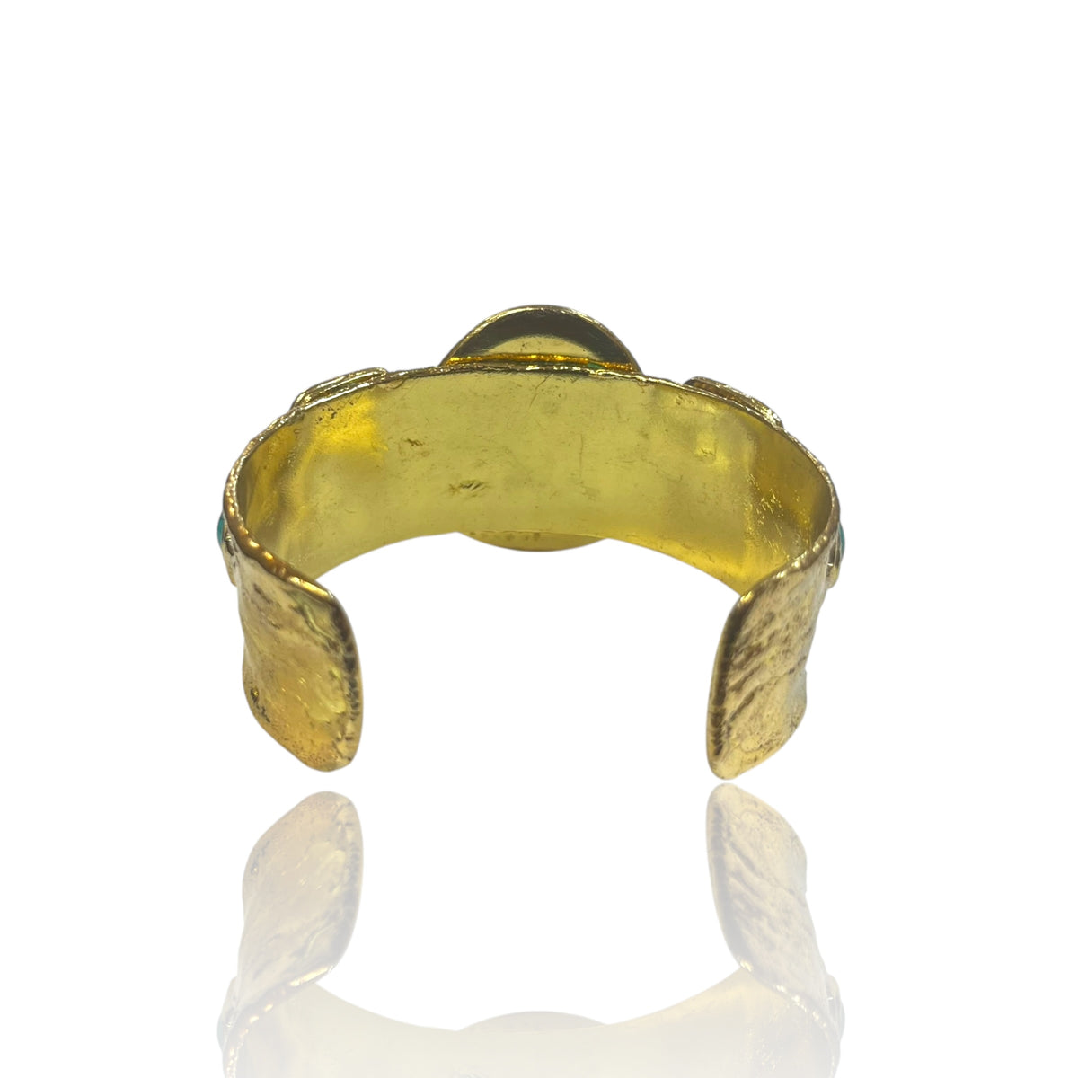 Aelina Cuff