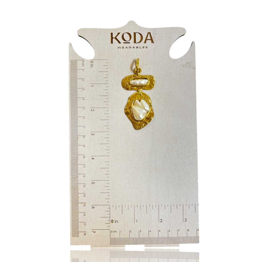Ashley Peal pendant