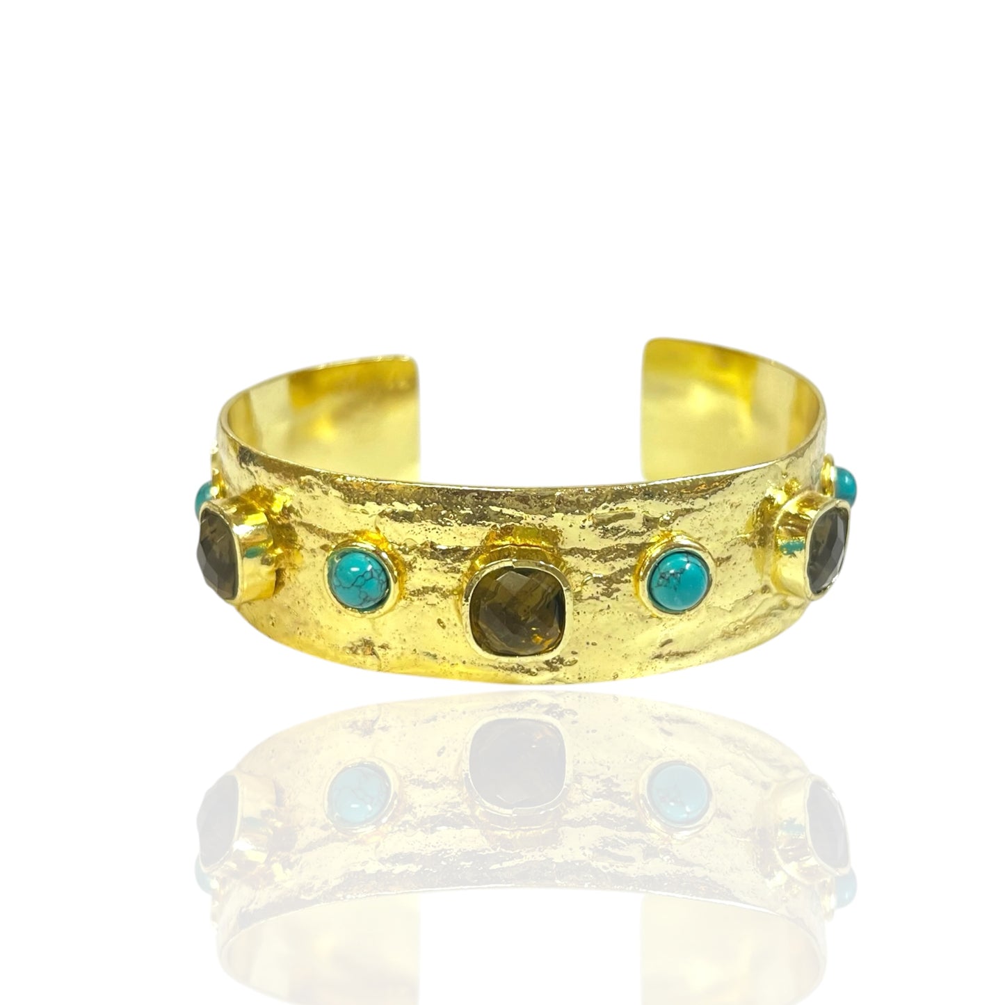 Evie Cuff