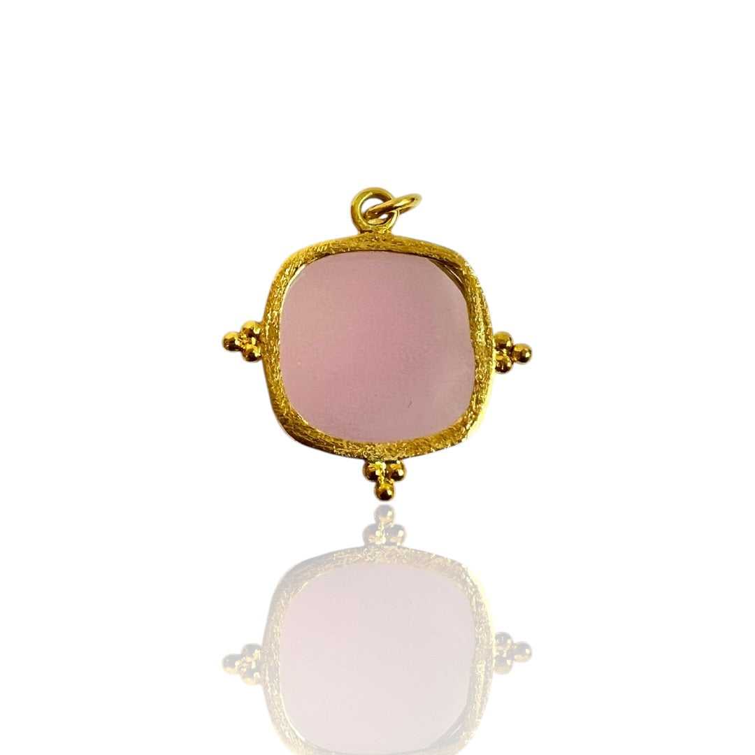 Cora Pendant
