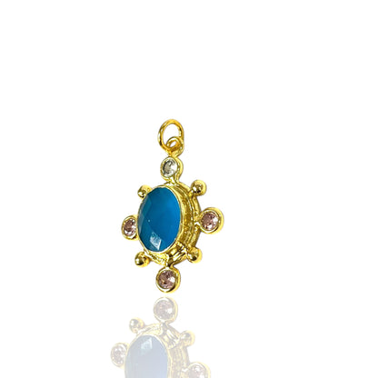 Hollis Charm