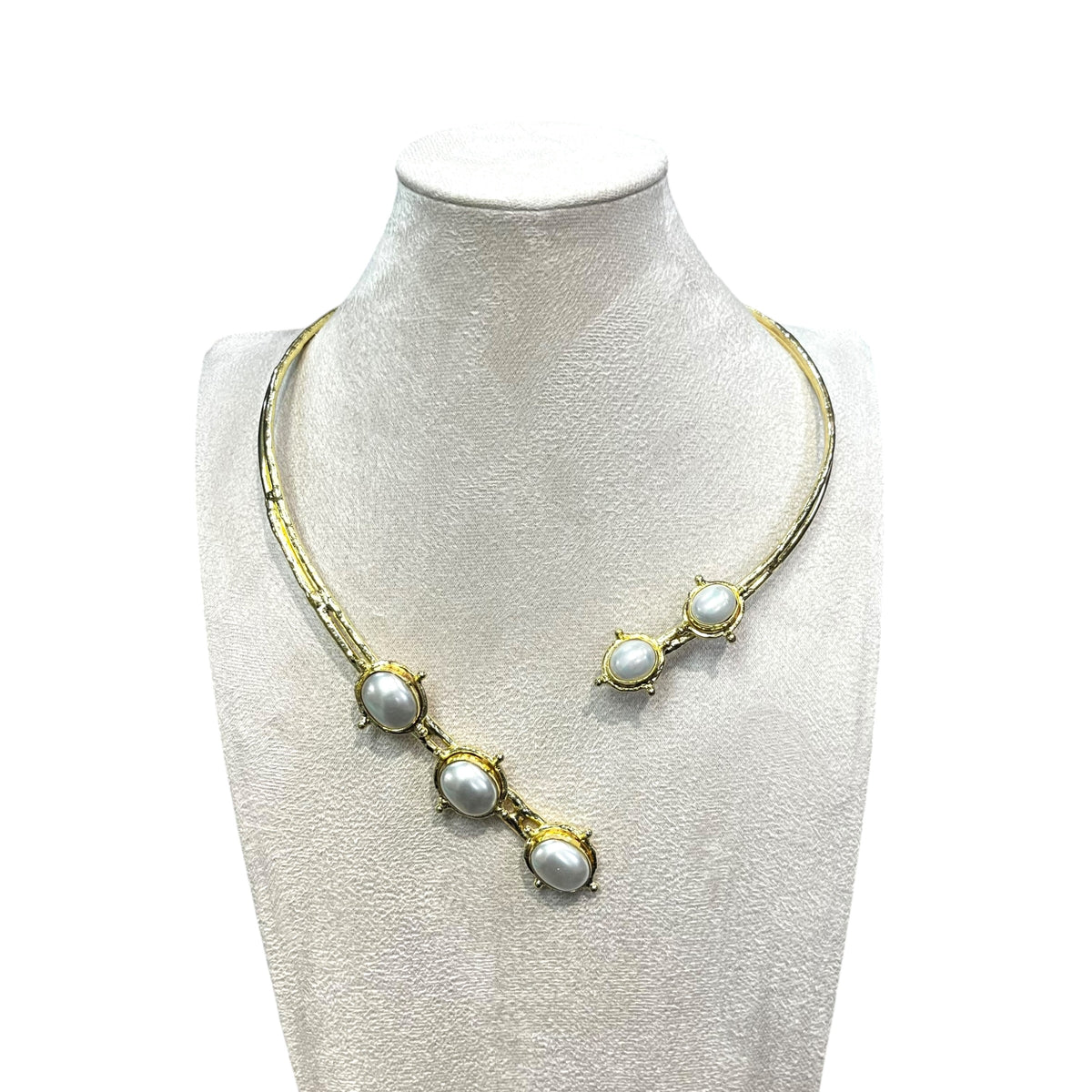 Chloe Choker