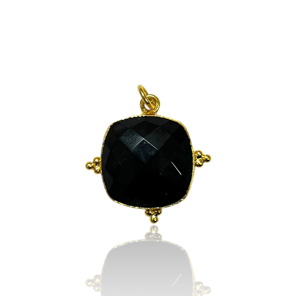 Cora Pendant