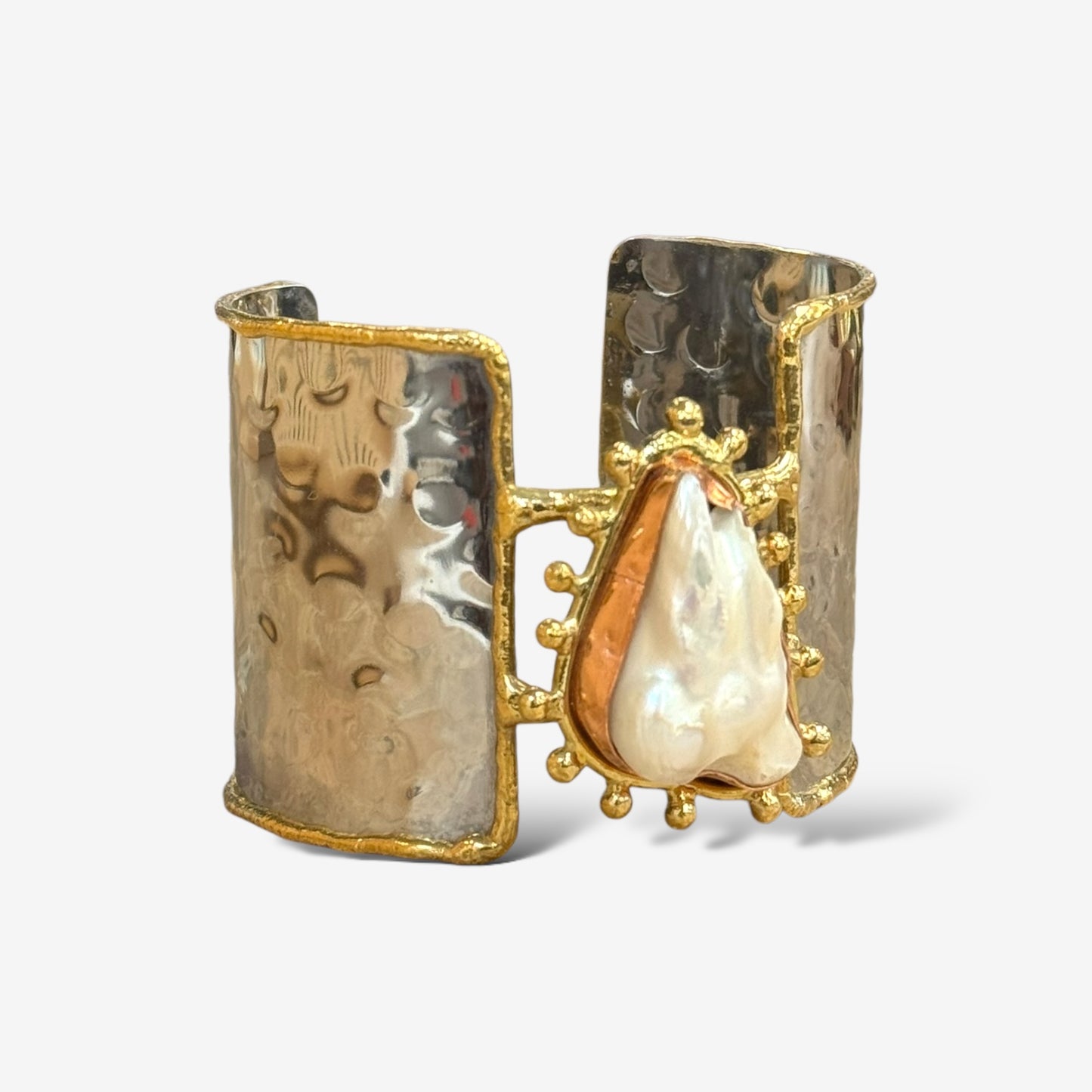 Dana Cuff Pearl