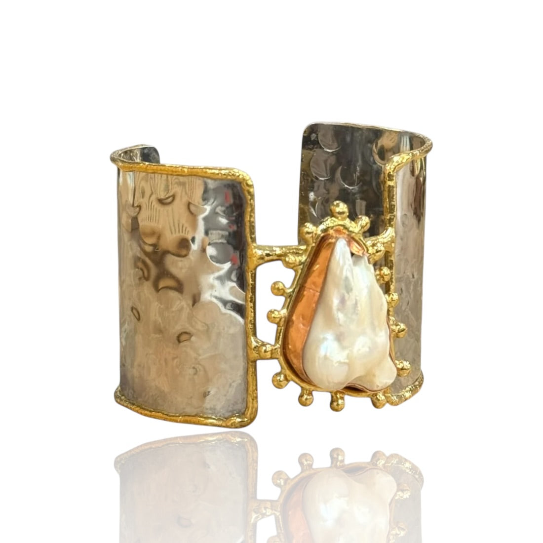 Dana Cuff
