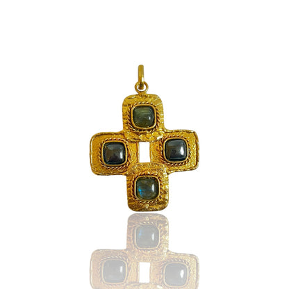 Diane Pendant