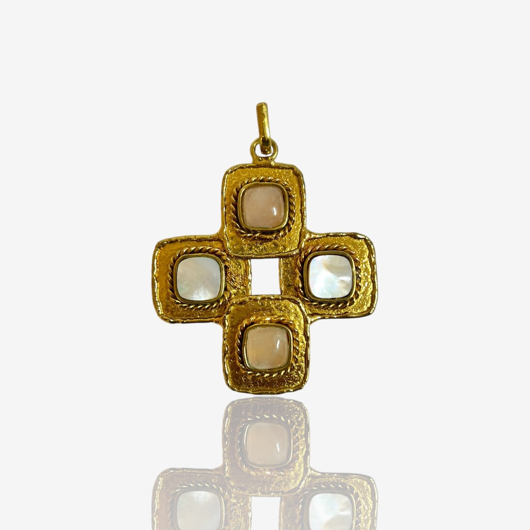 Diane Pendant