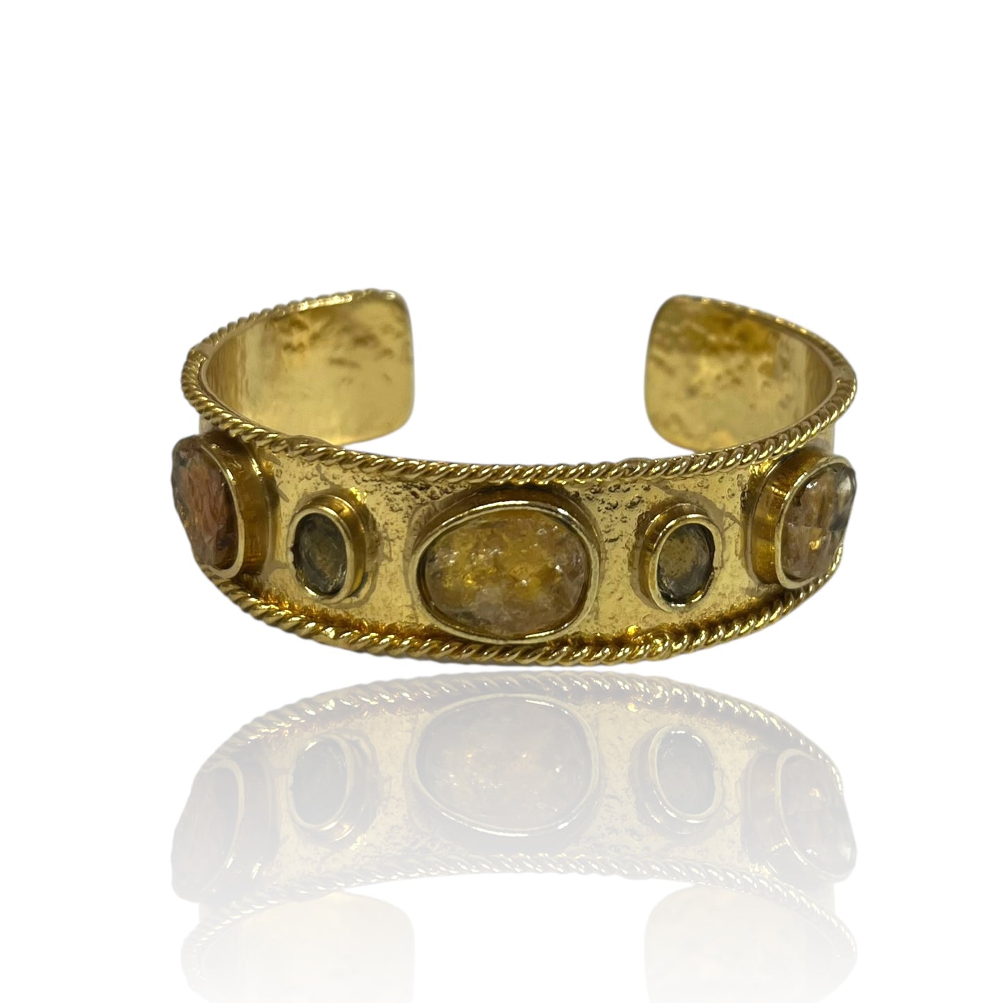 Lilyana Cuff
