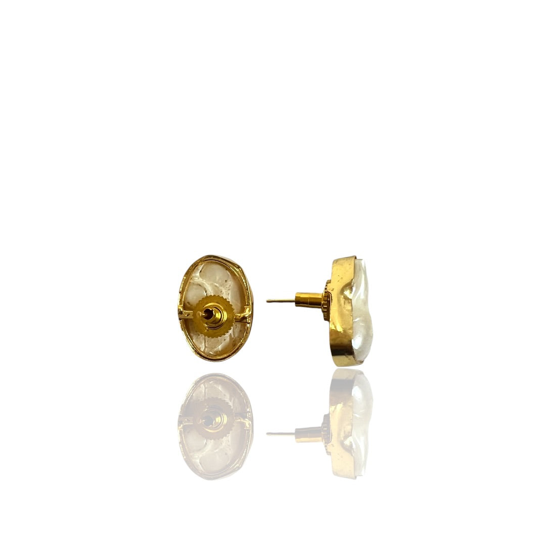 Morgan Mother of Pearl Stud