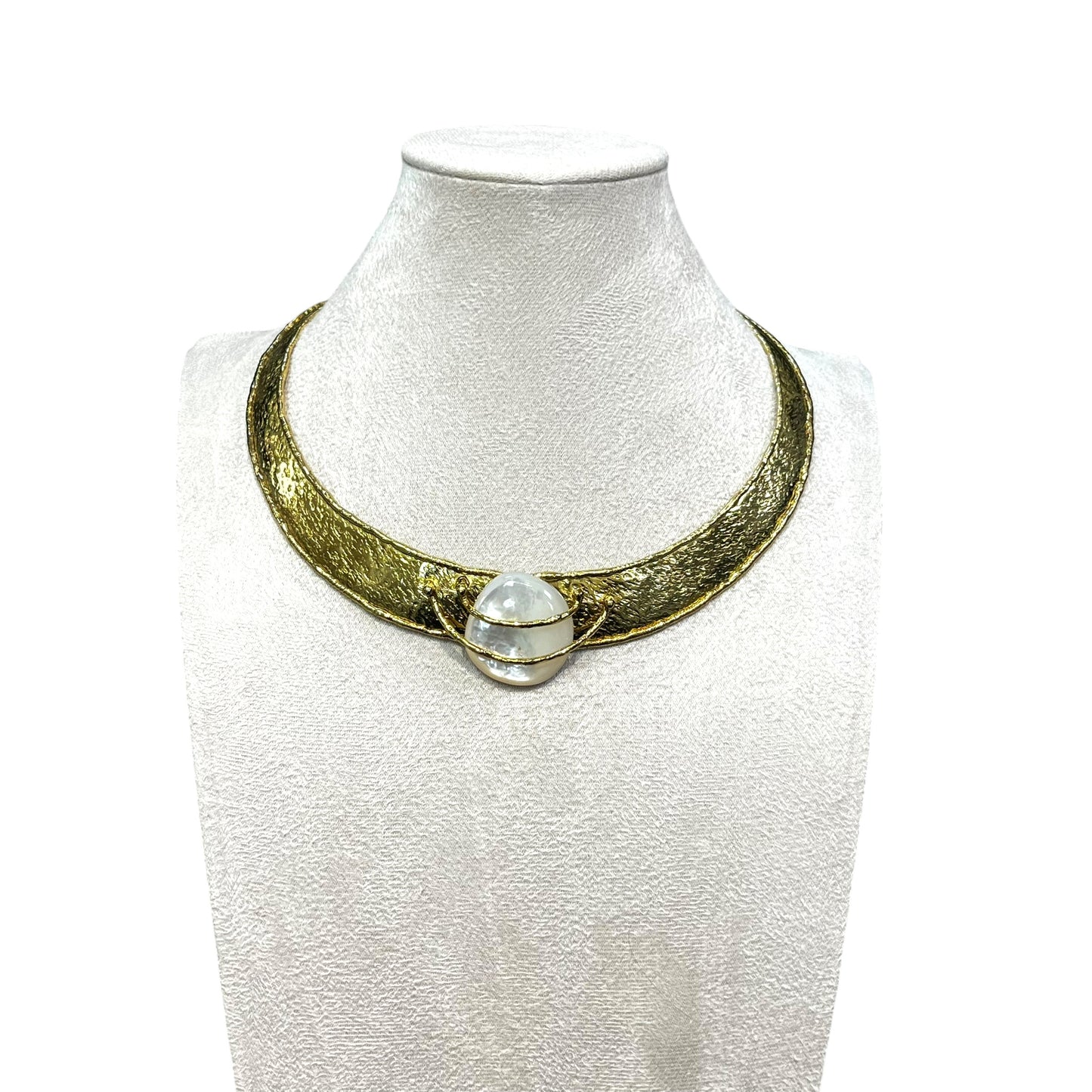 Queen’s Gleam Choker