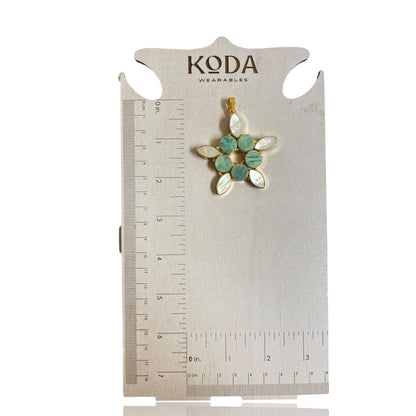 Floral gemstone pendant