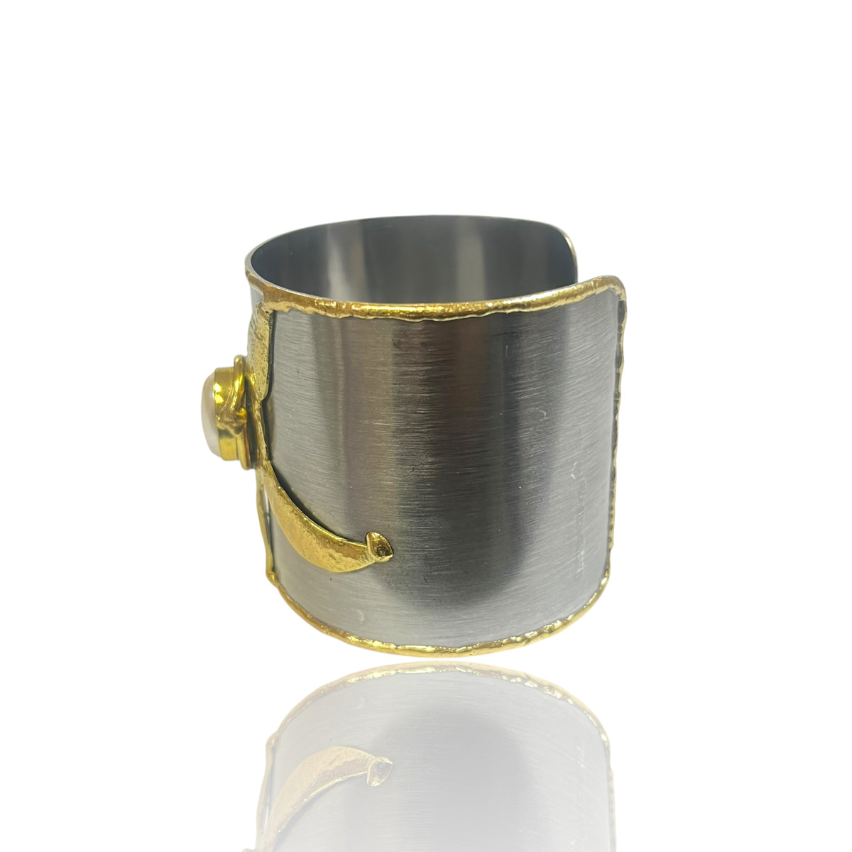 Huda Pearl Cuff
