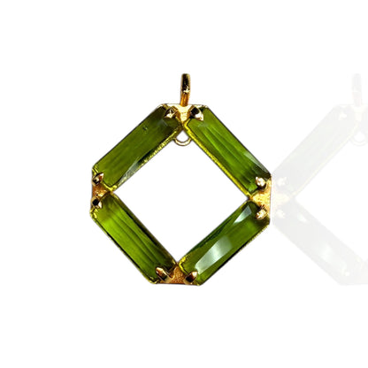 Hydroquartz Square