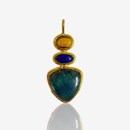 Kennedy pendant