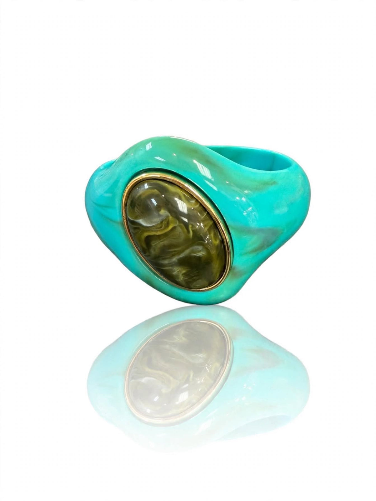 Nora Acrylic Cuff