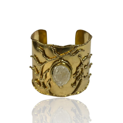 Orla Quartz Cuff