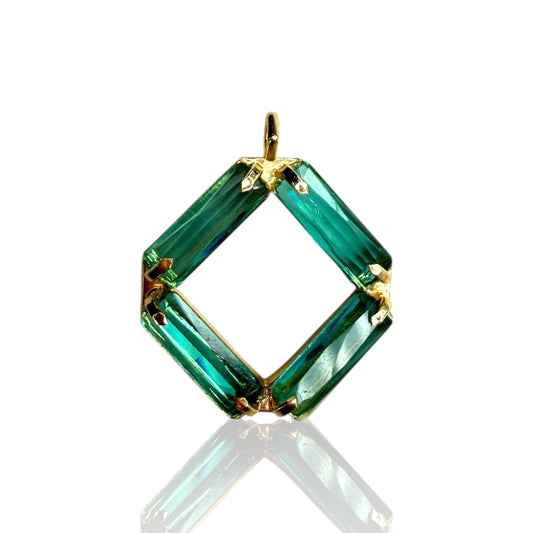 Hydroquartz Square