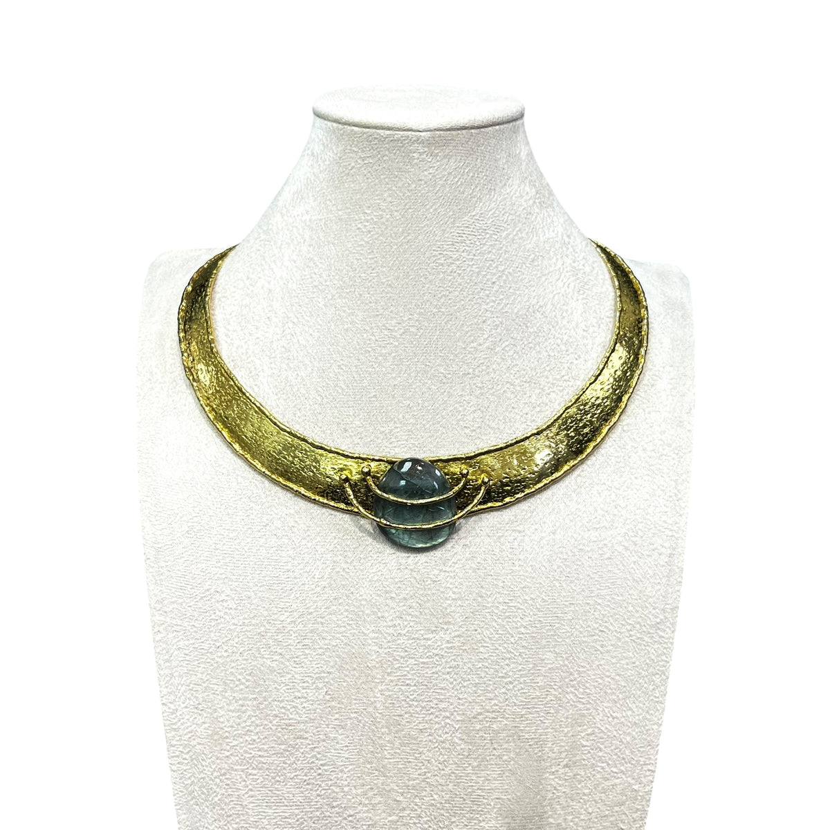Queen’s Gleam Choker