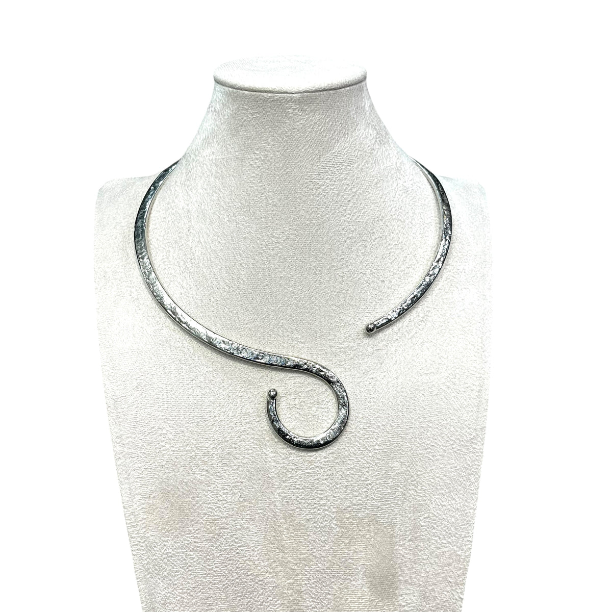S choker