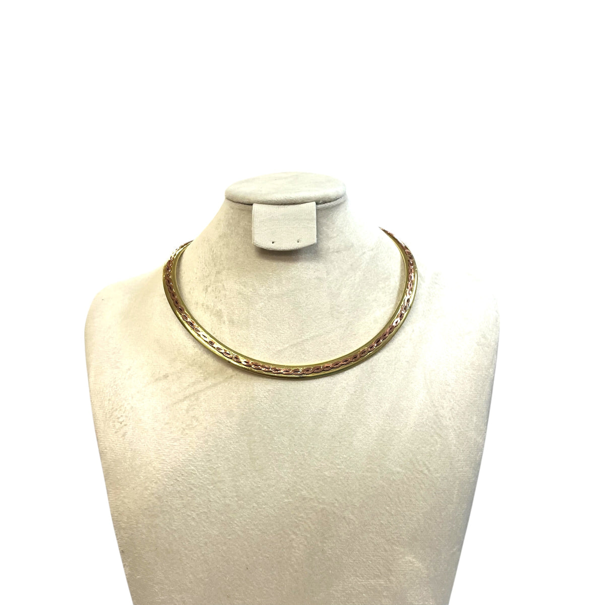 Seren Coil Choker