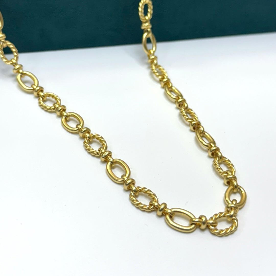 Intricate Matt gold chain