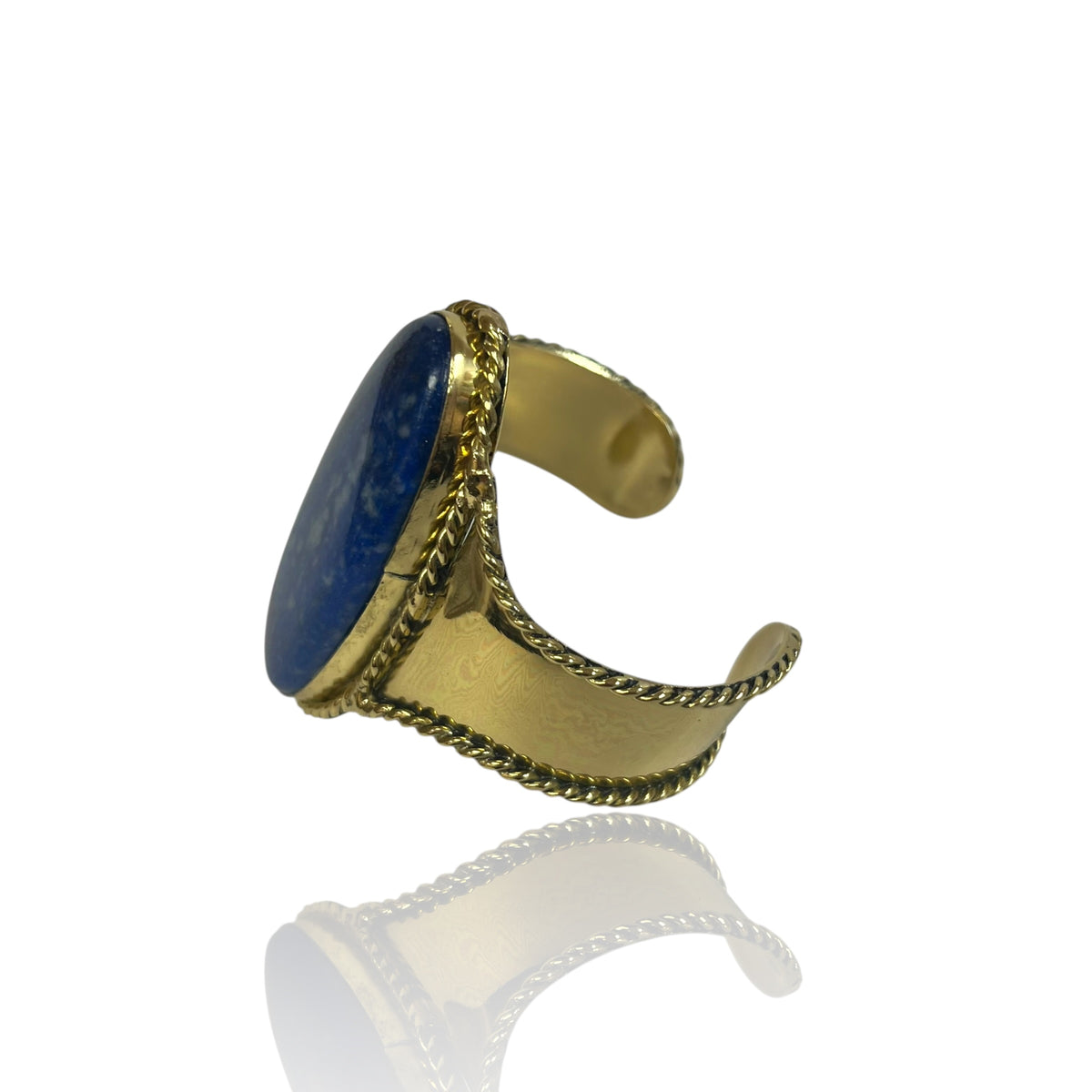 Thea Cuff
