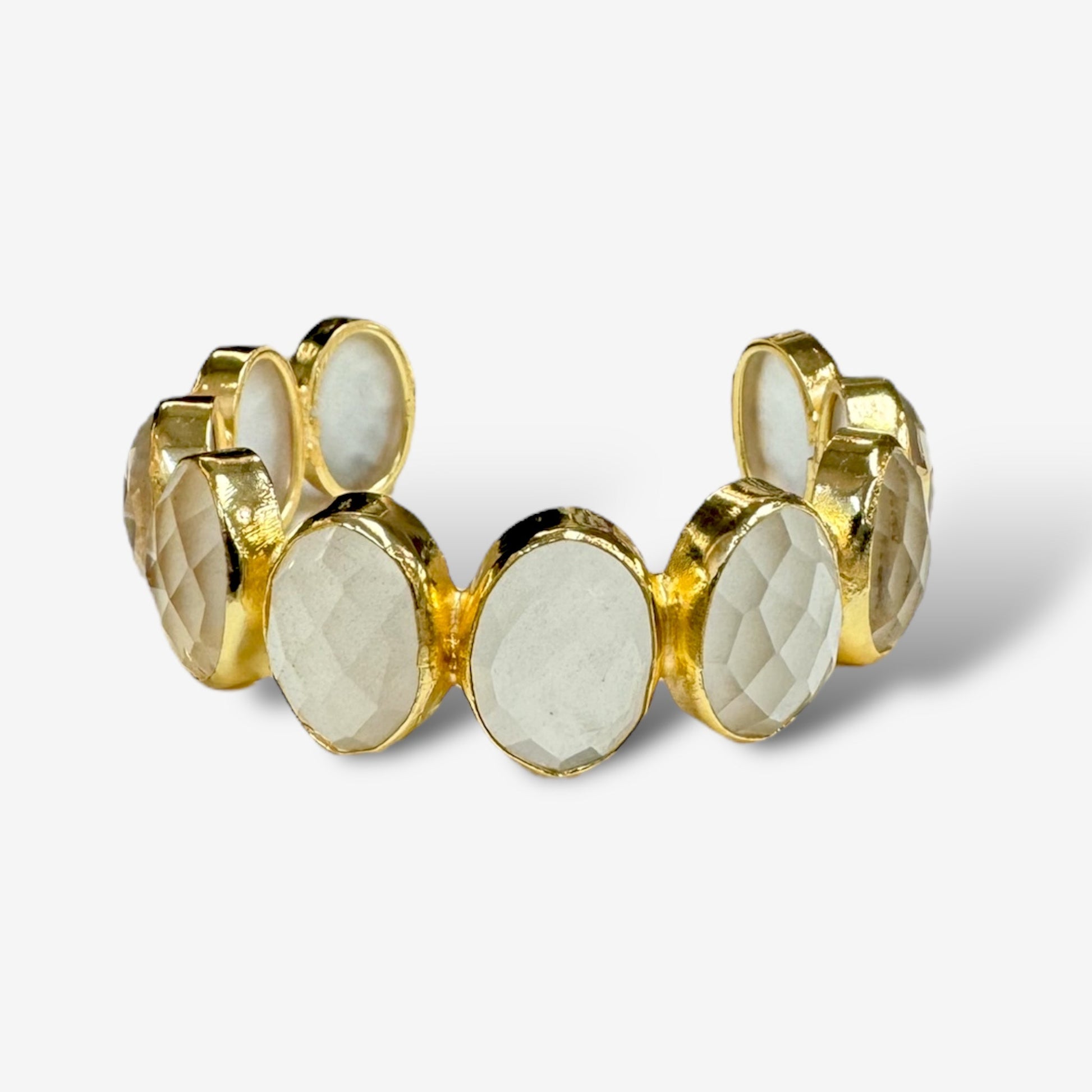 Zora Cuff