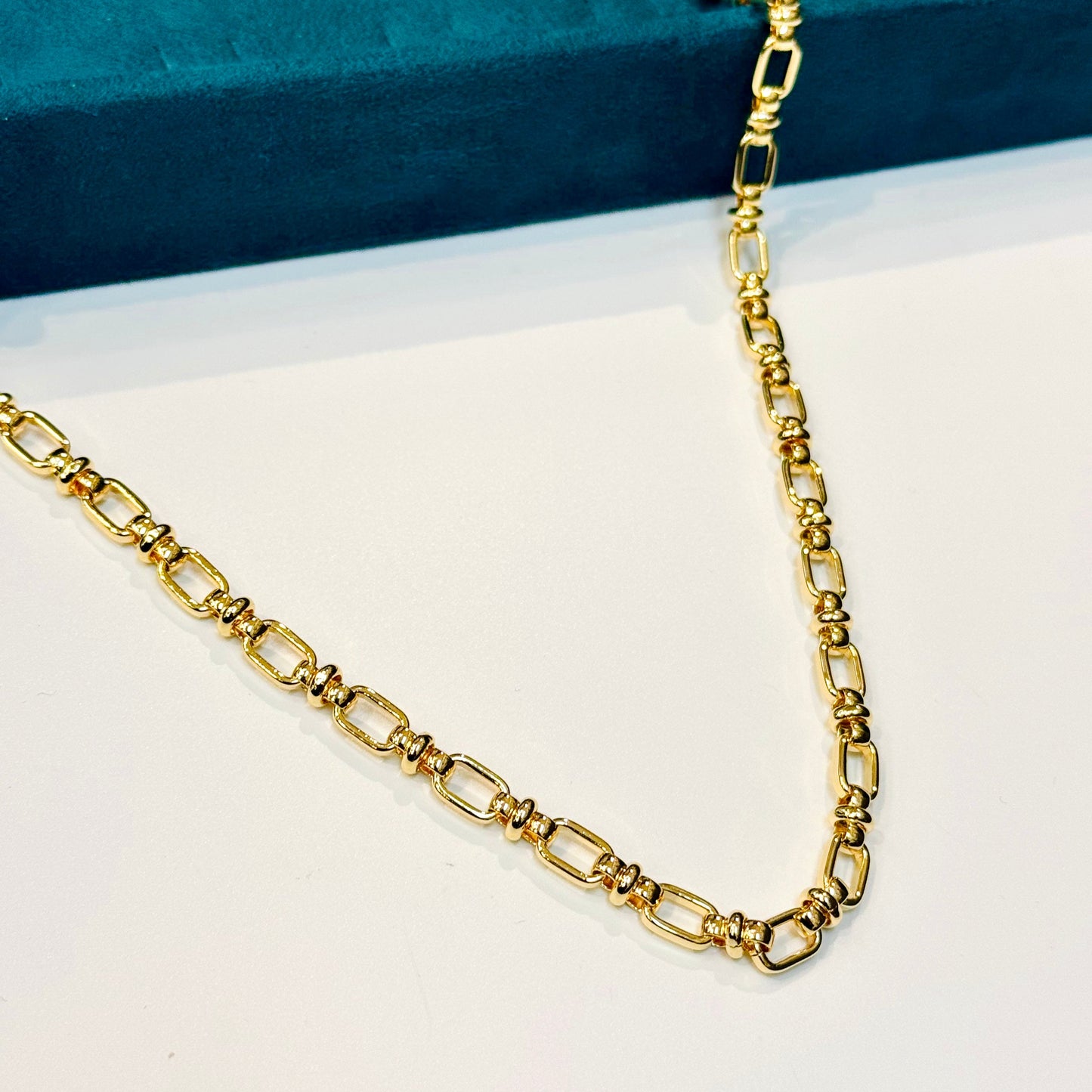Roselle Gold Chain